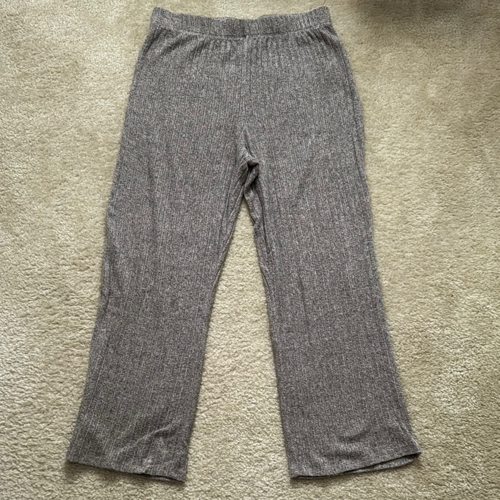 Bobeau Greige Ribbed Cropped Pull On Pants EUC Size L